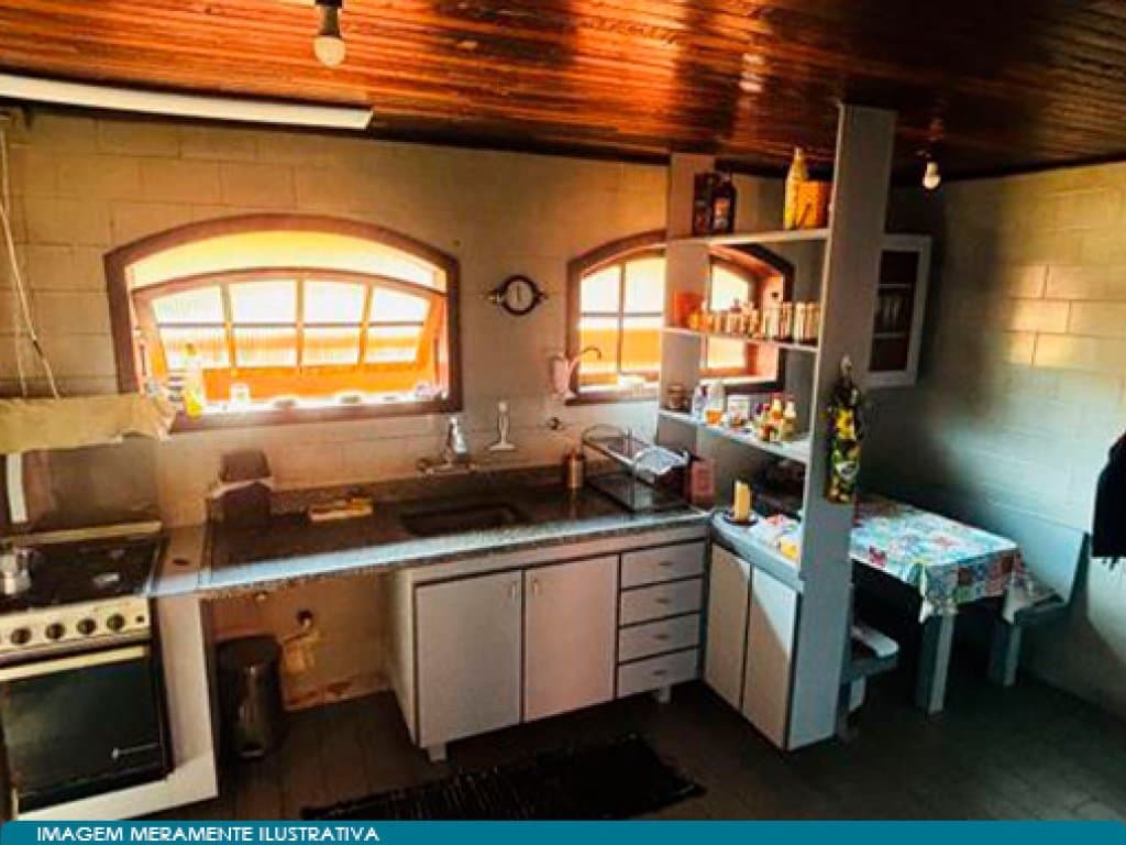 Foto 10 de 17: Casa em leilão em Cotia - SP, bairro Granja Vianna — Casa em Condomínio 231 m² - Pinus Park - Cotia - SP