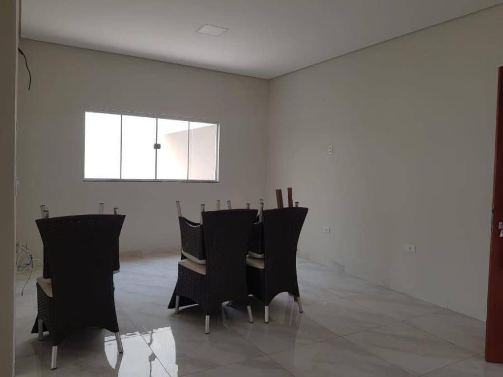 Foto 10 de 30: Casa em leilão em Juara - MT, bairro Centro — Casa 204 m² em Terreno de 525 m² - Centro - Juara - MT