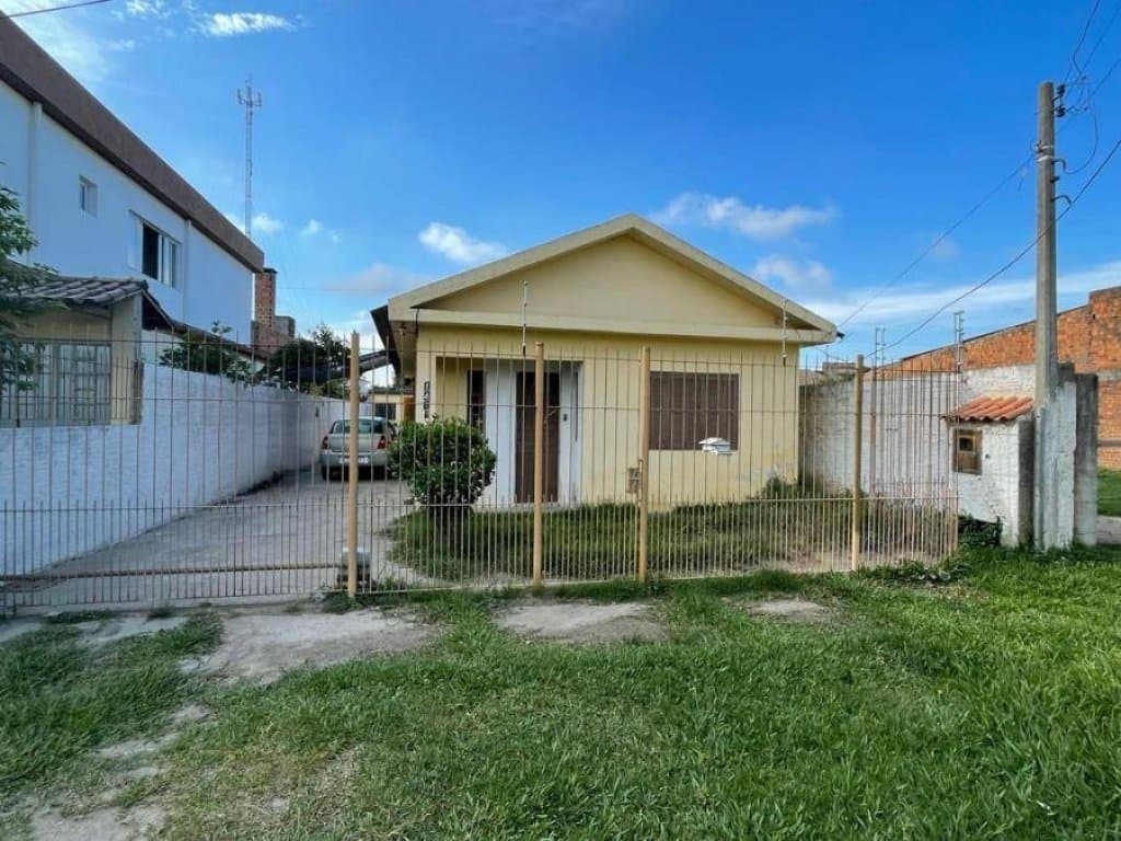 Foto 1 de 25: Casa em leilão em Pelotas - RS, bairro Três Vendas — Casa 127 m² - Três Vendas - Pelotas - RS
