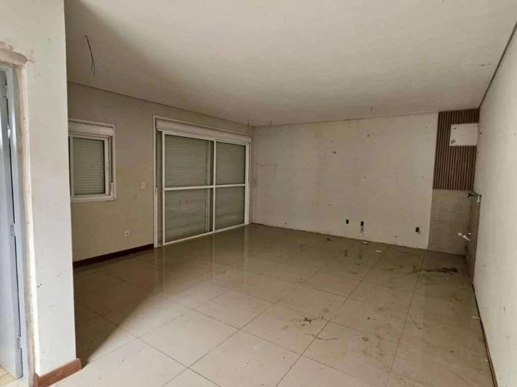 Foto 61 de 81: Casa em leilão em Uruguaiana - RS, bairro São Marcos — Casa 215 m²  em Terreno de 1.180 m² - São Marcos - Uruguaiana - RS