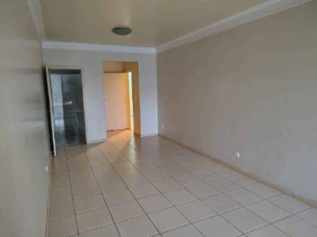 Foto 6 de 15: Apartamento em leilão em Arapongas - PR, bairro Vila Cascata — Apartamento 115 m² (01 vaga) - Vila Cascata - Arapongas - PR