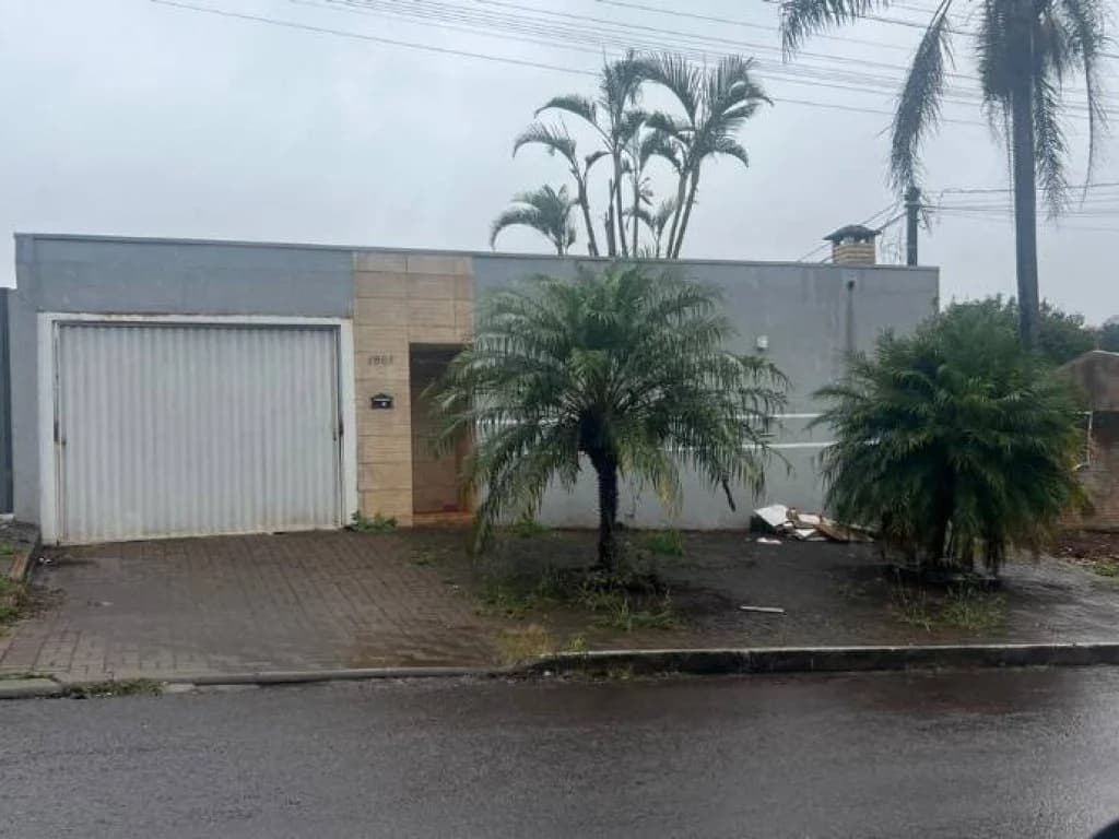 Foto 1 de 14: Casa em leilão em Cascavel - PR — Casa 130 m² - Brasília - Cascavel - PR