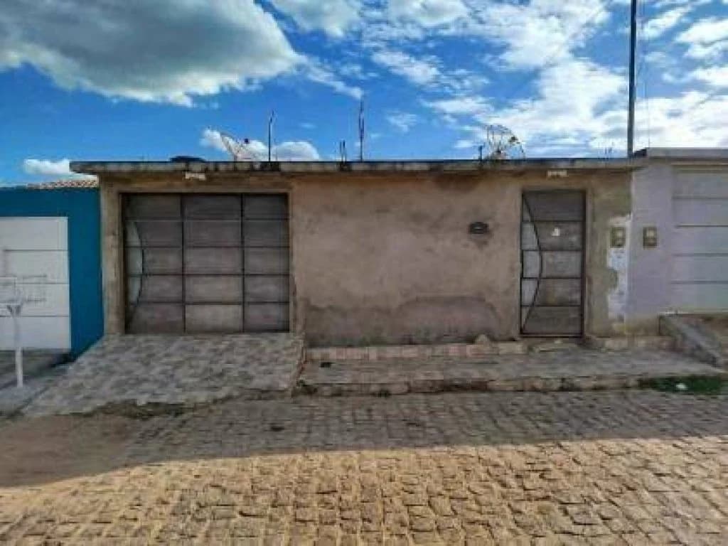Foto 1 de 24: Casa em leilão em Araripina - PE, bairro Alto da Boa Vista — Casa 38 m² - Alto da Boa Vista - Araripina - PE