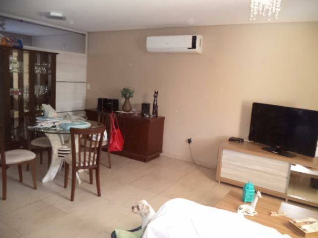 Foto 14 de 16: Casa em leilão em Porto Alegre - RS, bairro Hípica — Casa 166 m² - Hípica - Porto Alegre - RS