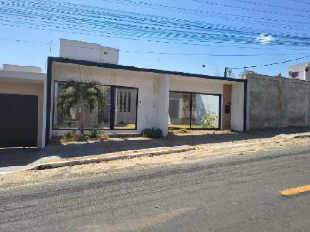 Foto 3 de 7: Casa em leilão em Caldas Novas - GO, bairro Estradaância Itaguaí — Casa, Padrão, 2 Vaga(S) de Garagem