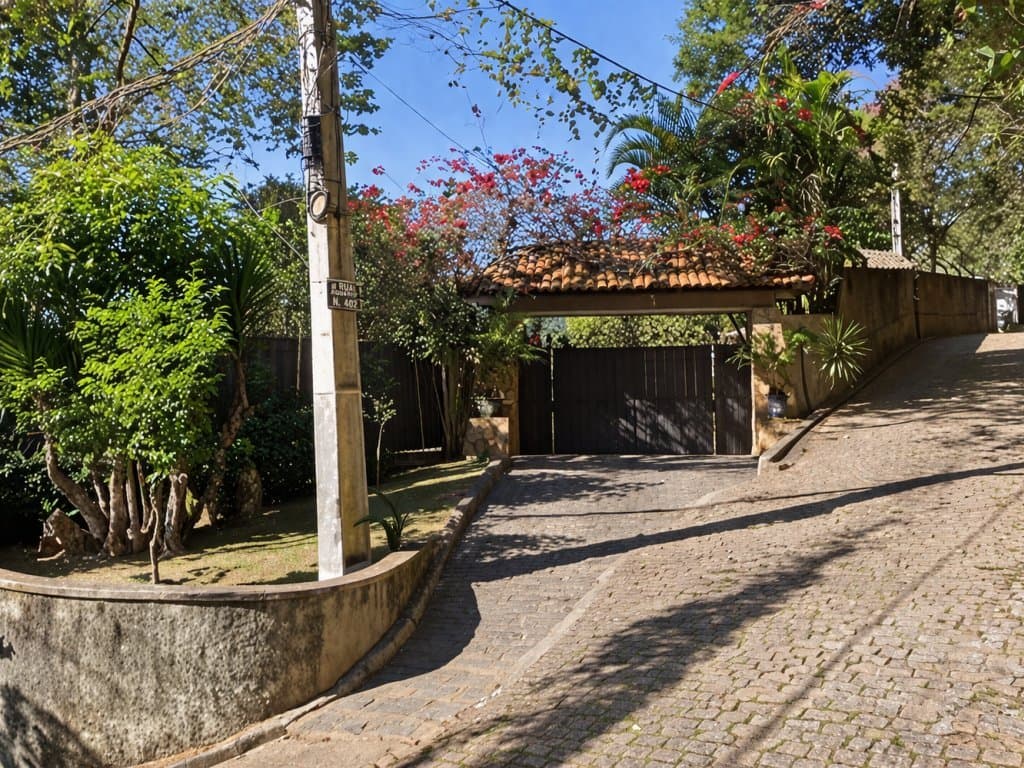Casa em leilão em Mairiporã - SP, bairro Roseira — Casa 702 m² - Mairiporã-SP - Alameda Pau-Incenso, 18 - esquina com Alameda Ipê Amarelo - Chácaras 16, 17 e 18 da Qd. J - Roseira