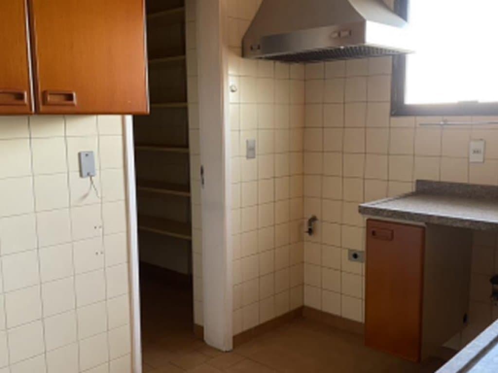 Foto 13 de 15: Apartamento em leilão em São Paulo - SP, bairro Morumbi — Apartamento 315 m² e 04 vagas (próx. ao Estádio MorumBIS) - Morumbi - São Paulo - SP