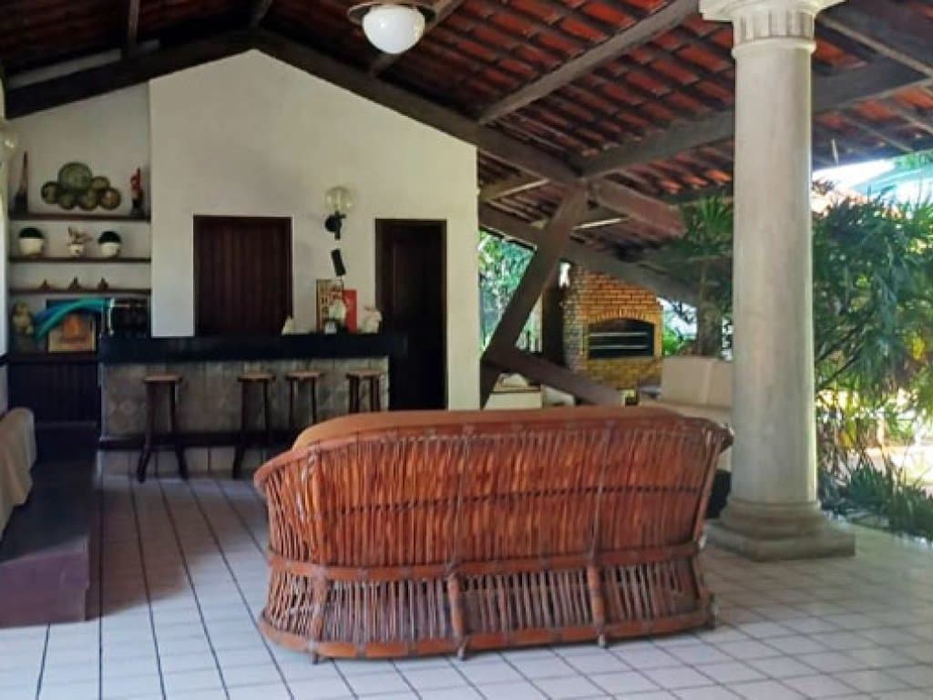 Foto 7 de 10: Casa em leilão em Fortaleza - CE, bairro Barroso — Casa de Alto Padrão em Terreno de 7.832 m² - Barroso - Fortaleza - CE