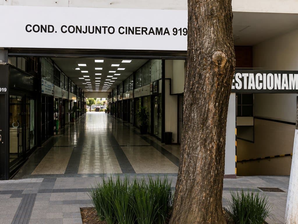 Foto 2 de 4: Comercial em leilão em São Paulo - SP, bairro Centro — Conjunto Comercial 34 m² (Unid. 1.409) - Centro - São Paulo - SP