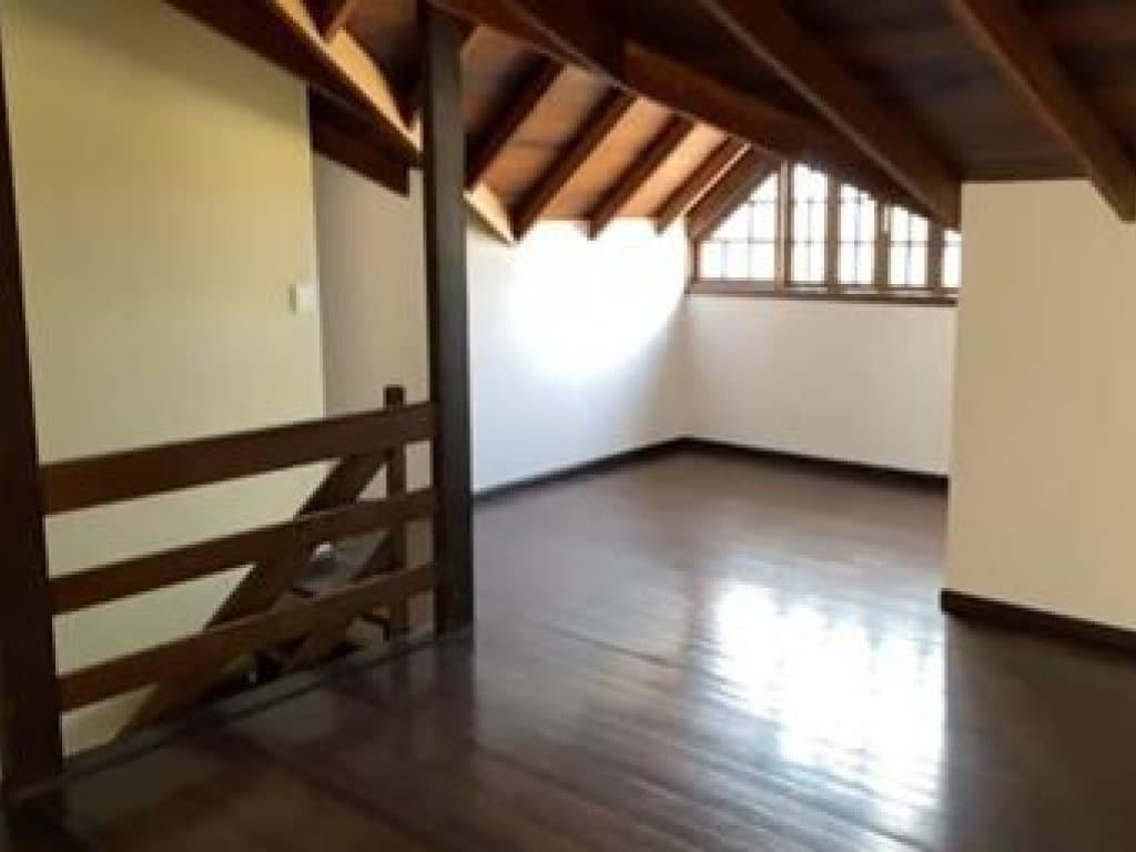 Foto 9 de 14: Casa em leilão em Curitiba - PR, bairro Guaíra — Casa 404 m² - Guaíra - Curitiba - PR