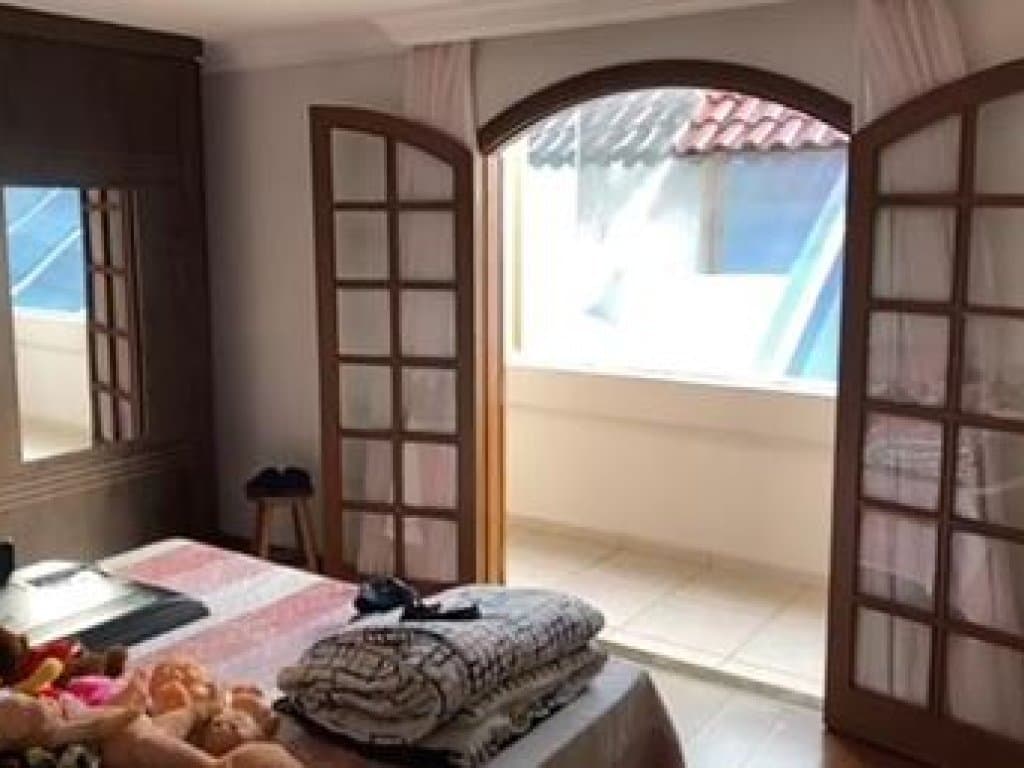 Foto 11 de 14: Casa em leilão em Curitiba - PR, bairro Guaíra — Casa 404 m² - Guaíra - Curitiba - PR