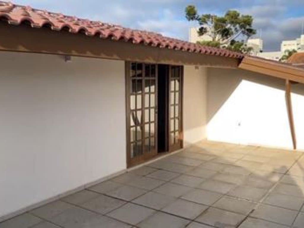 Foto 7 de 14: Casa em leilão em Curitiba - PR, bairro Guaíra — Casa 404 m² - Guaíra - Curitiba - PR
