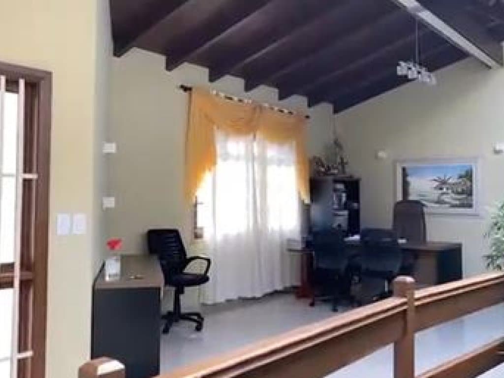 Foto 14 de 14: Casa em leilão em Curitiba - PR, bairro Guaíra — Casa 404 m² - Guaíra - Curitiba - PR
