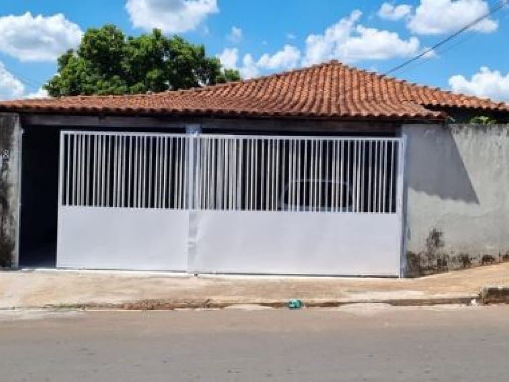 Foto 1 de 18: Casa em leilão em Fernando Prestes - SP, bairro Centro — Casa 197 m² - Centro - Fernando Prestes - SP
