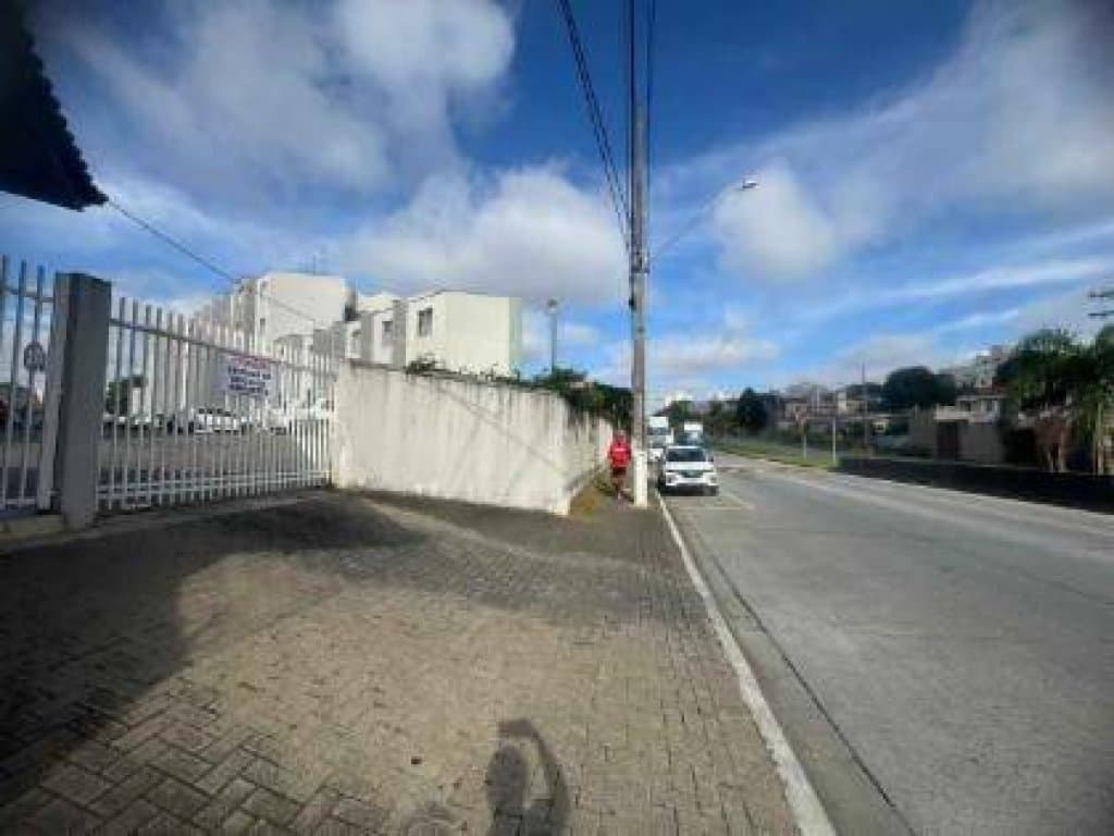 Foto 11 de 17: Apartamento em leilão em Curitiba - PR, bairro Lindóia — Apartamento, Padrão, 0 Vaga(S) de Garagem