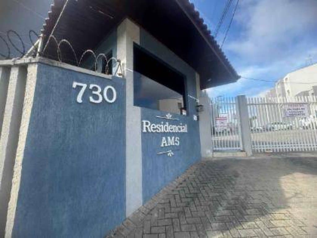 Foto 4 de 17: Apartamento em leilão em Curitiba - PR, bairro Lindóia — Apartamento, Padrão, 0 Vaga(S) de Garagem