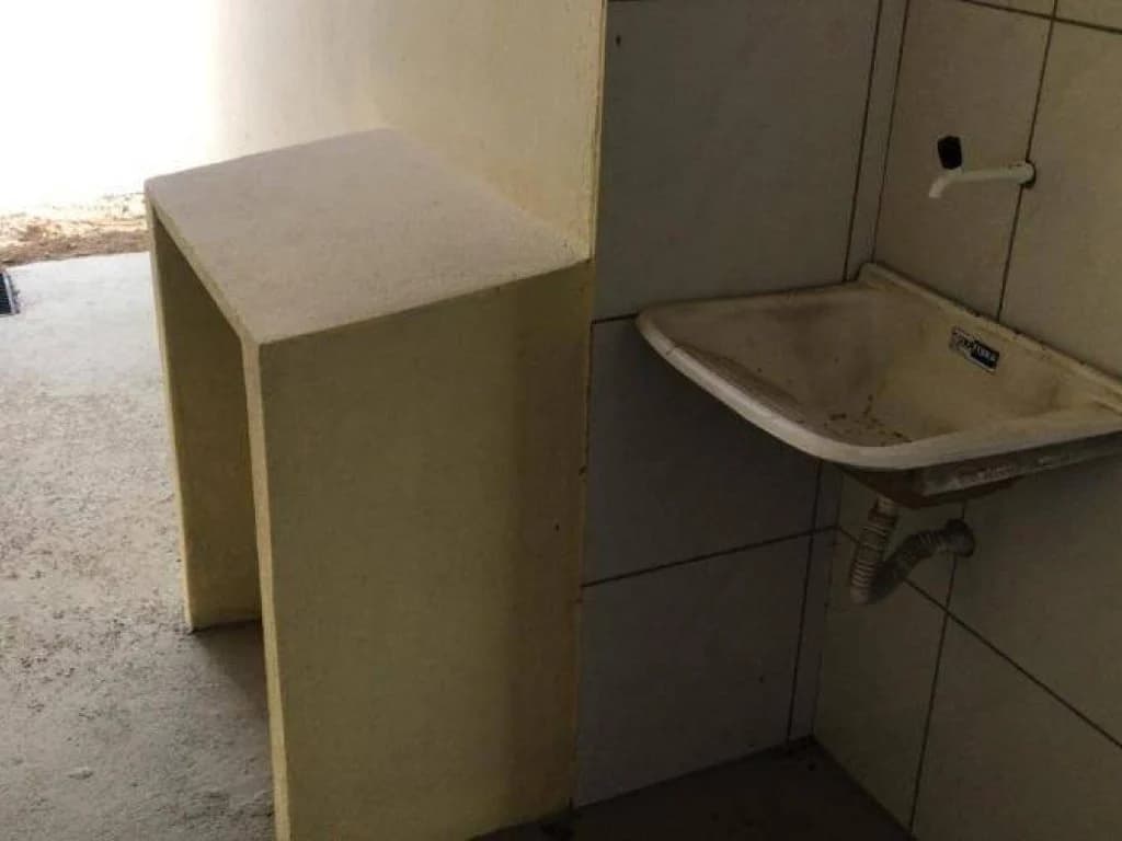 Foto 4 de 15: Casa em leilão em Maracanaú - CE, bairro Loteamento Parque São José — Casa, Padrão, 1 Vaga(S) de Garagem