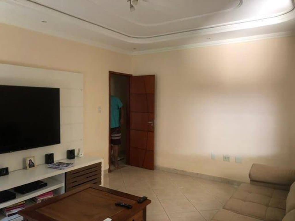Foto 20 de 43: Casa em leilão em Magé - RJ, bairro Vila Inhomirim — Casa, Padrão, 3 Vaga(S) de Garagem