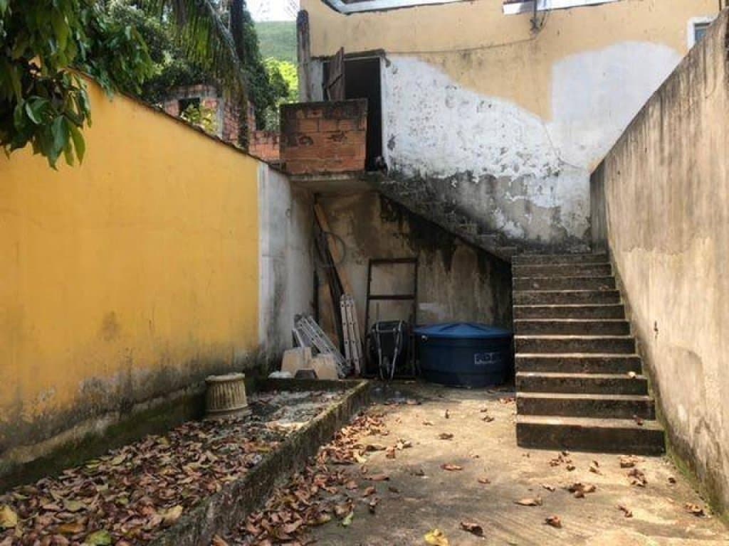 Foto 43 de 43: Casa em leilão em Magé - RJ, bairro Vila Inhomirim — Casa, Padrão, 3 Vaga(S) de Garagem