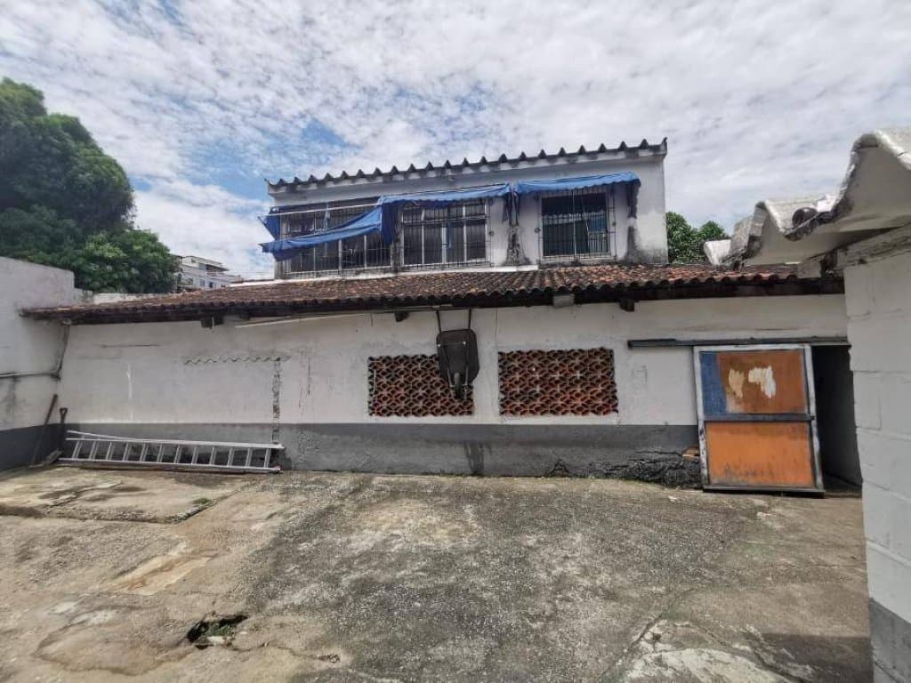 Foto 23 de 35: Casa em leilão em Rio De Janeiro - RJ, bairro Taquara — Casa, Padrão, 3 Vaga(S) de Garagem