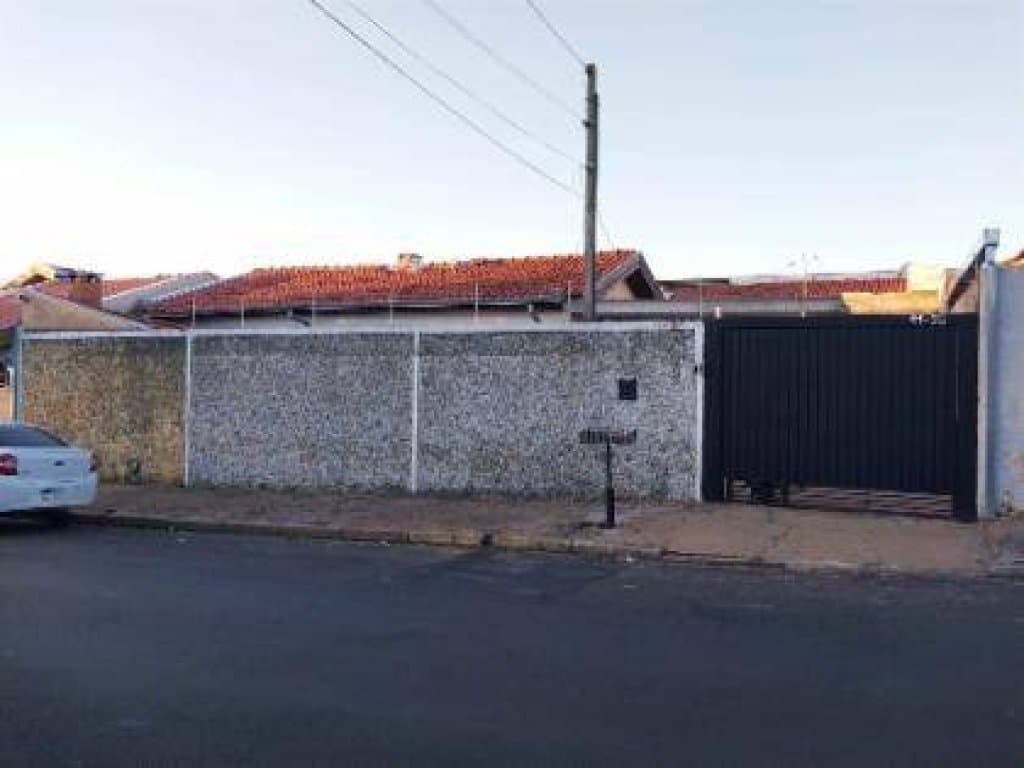 Foto 1 de 20: Casa em leilão em Bauru - SP, bairro Vila Ipiranga — Casa, Padrão, 1 Vaga(S) de Garagem