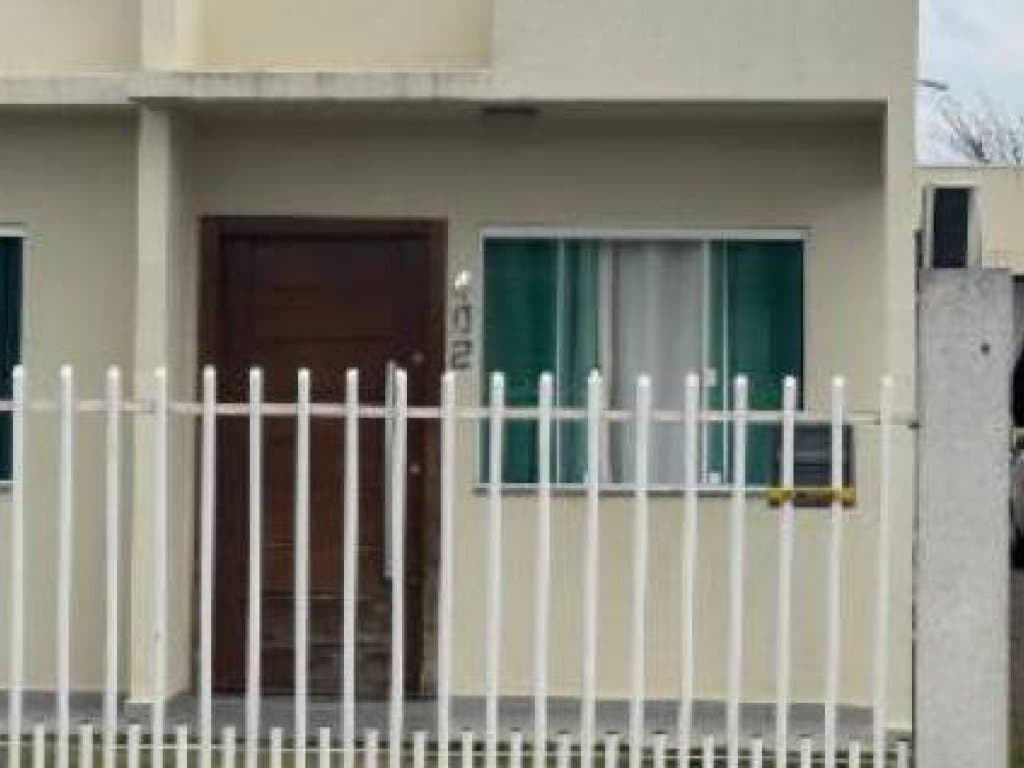 Foto 2 de 3: Casa em leilão em Francisco Beltrão - PR, bairro Aeroporto — Casa, Padrão, 0 Vaga(S) de Garagem