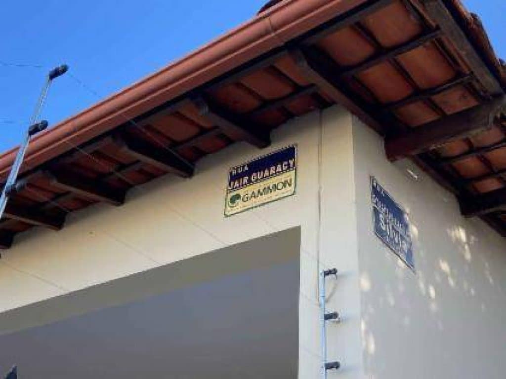 Foto 4 de 9: Casa em leilão em Lavras - MG, bairro Centenário — Casa, Padrão, 1 Vaga(S) de Garagem