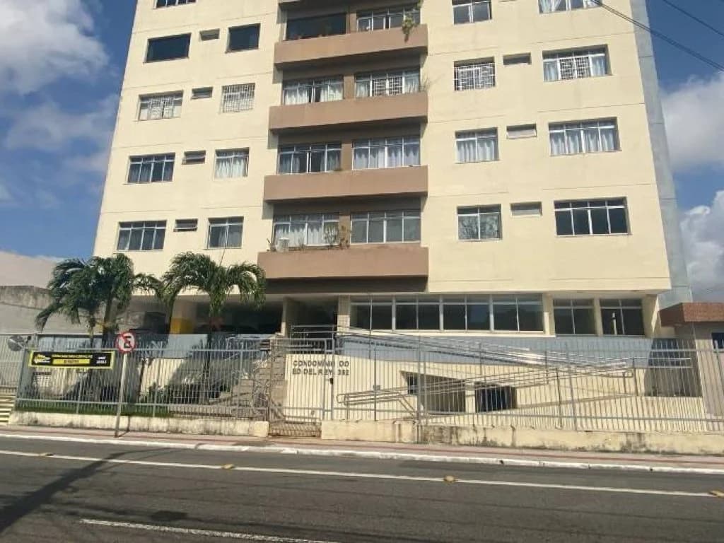 Foto 2 de 12: Apartamento em leilão em Aracaju - SE, bairro Centro — Apartamento, Padrão, 1 Vaga(S) de Garagem