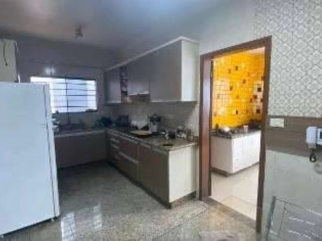 Foto 28 de 64: Casa em leilão em Cascavel - PR, bairro São Cristóvão — Casa, Padrão, 1 Vaga(S) de Garagem