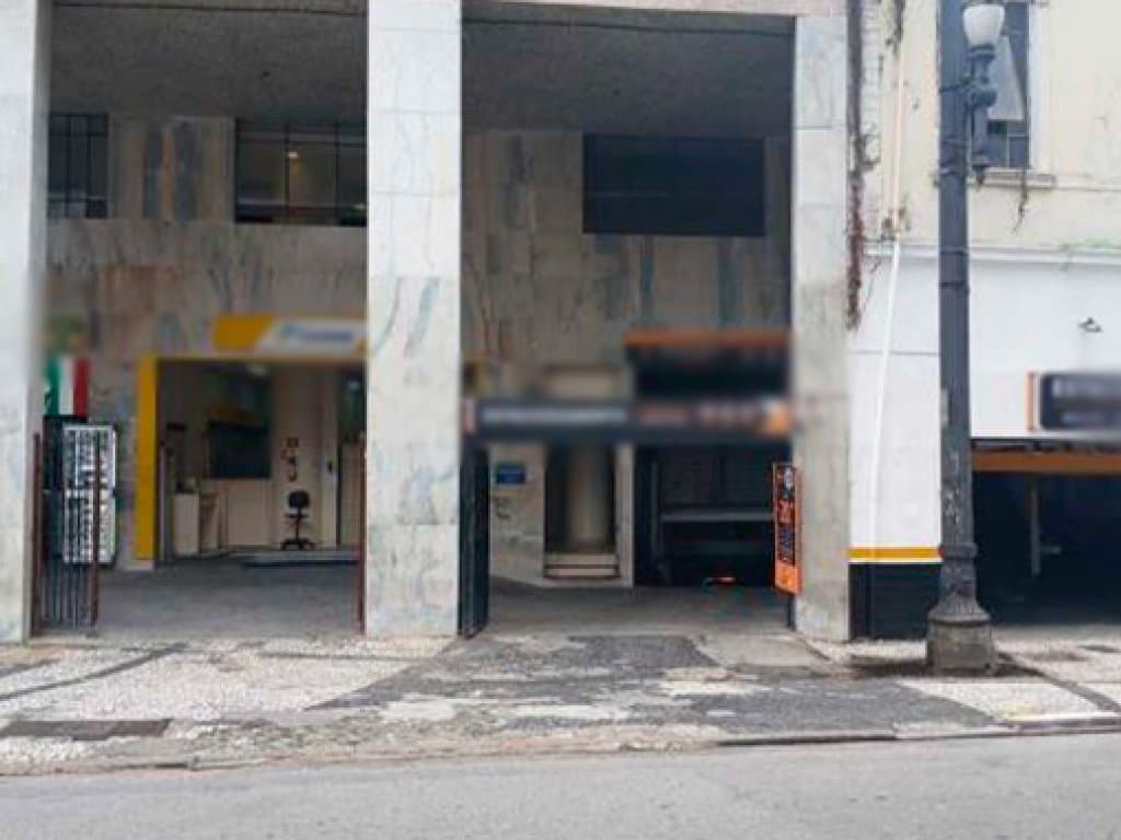 Foto 1 de 7: Vaga de Garagem em leilão em São Paulo - SP, bairro Centro — Vaga de Garagem 15 m² (subsolo do Edifício Nova Brasília) - Centro - São Paulo - SP - Lote 18