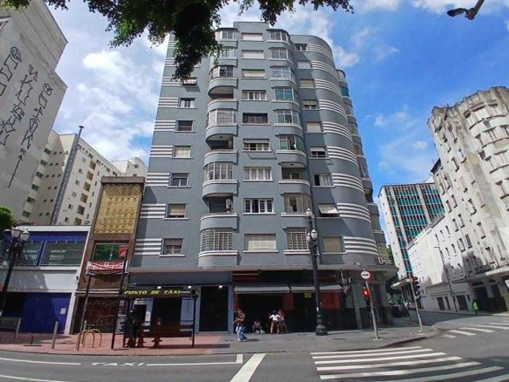 Foto 1 de 8: Apartamento em leilão em São Paulo - SP, bairro República — Apartamento 46 m² - República - São Paulo - SP