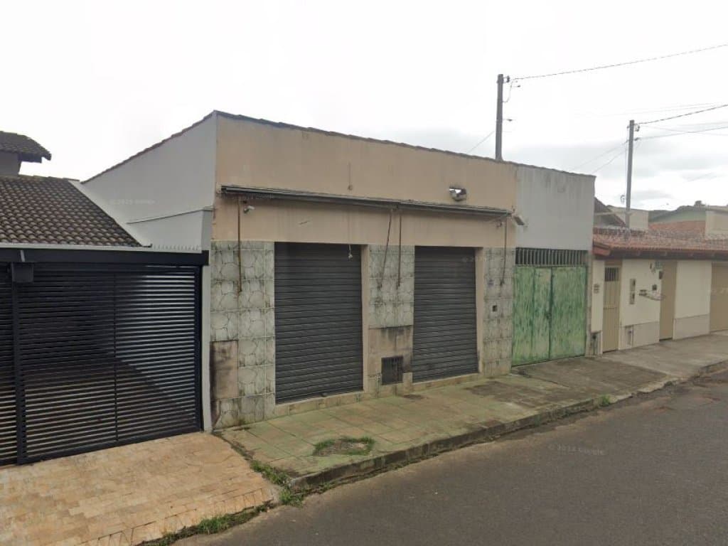 Foto 3 de 3: Comercial em leilão em Araxá - MG, bairro São Geraldo — Imóvel Comercial 168 m² - Novo São Geraldo - Araxá - MG