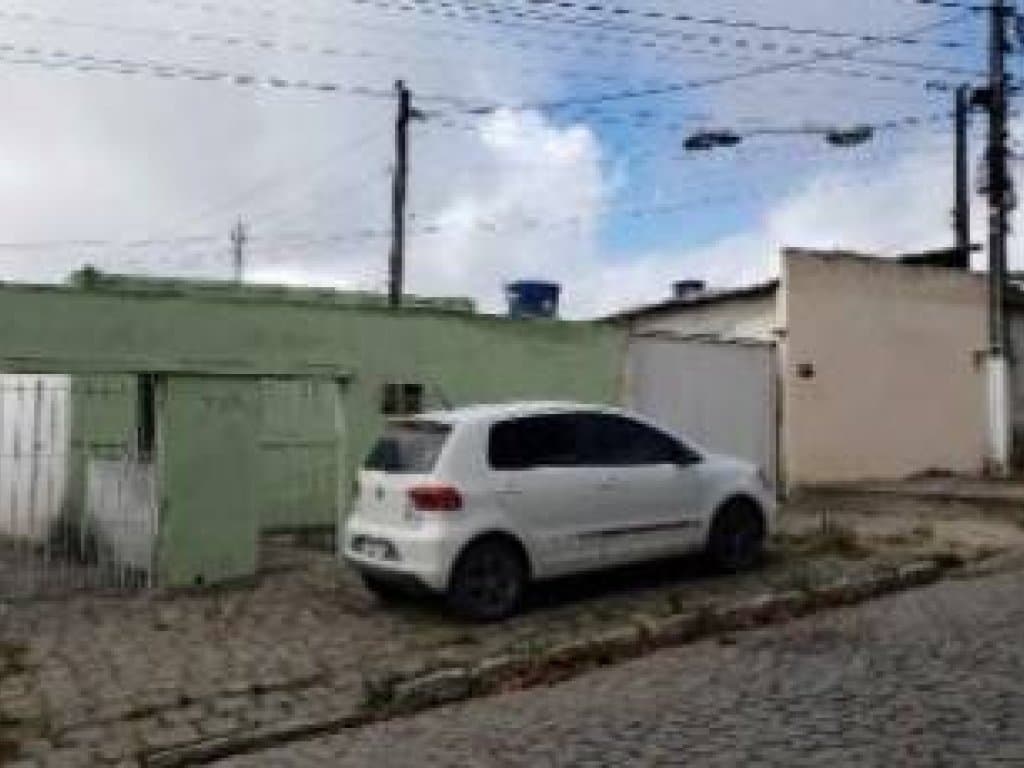 Foto 2 de 3: Casa em leilão em Garanhuns - PE — Casa, Padrão, 1 Vaga(S) de Garagem