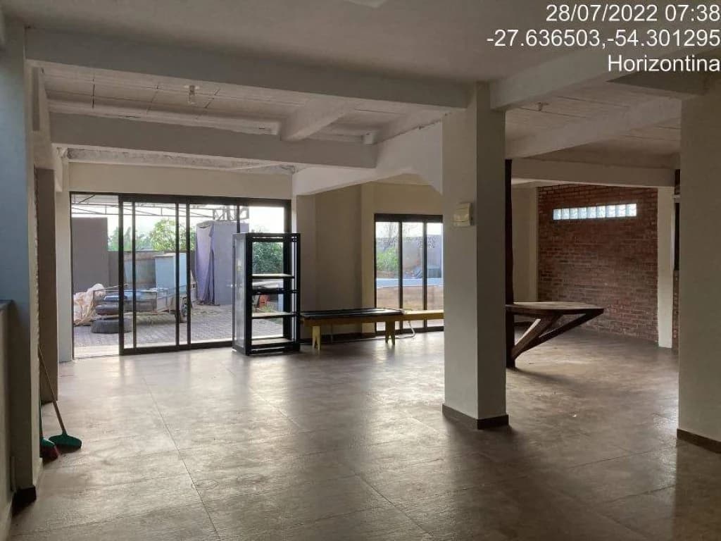 Foto 15 de 54: Casa em leilão em Horizontina - RS, bairro Alvorada — Casa, Padrão, 1 Vaga(S) de Garagem