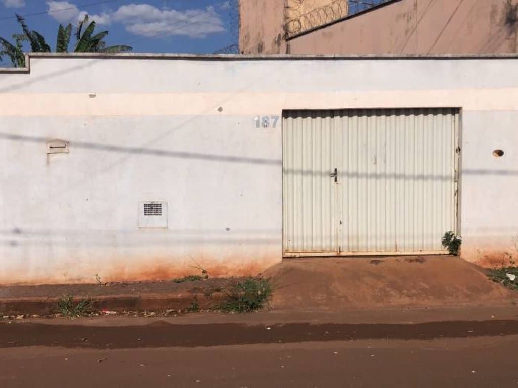 Foto 15 de 27: Casa em leilão em Ituiutaba - MG, bairro Lagoa Azul Ii — Casa, Padrão, 0 Vaga(S) de Garagem