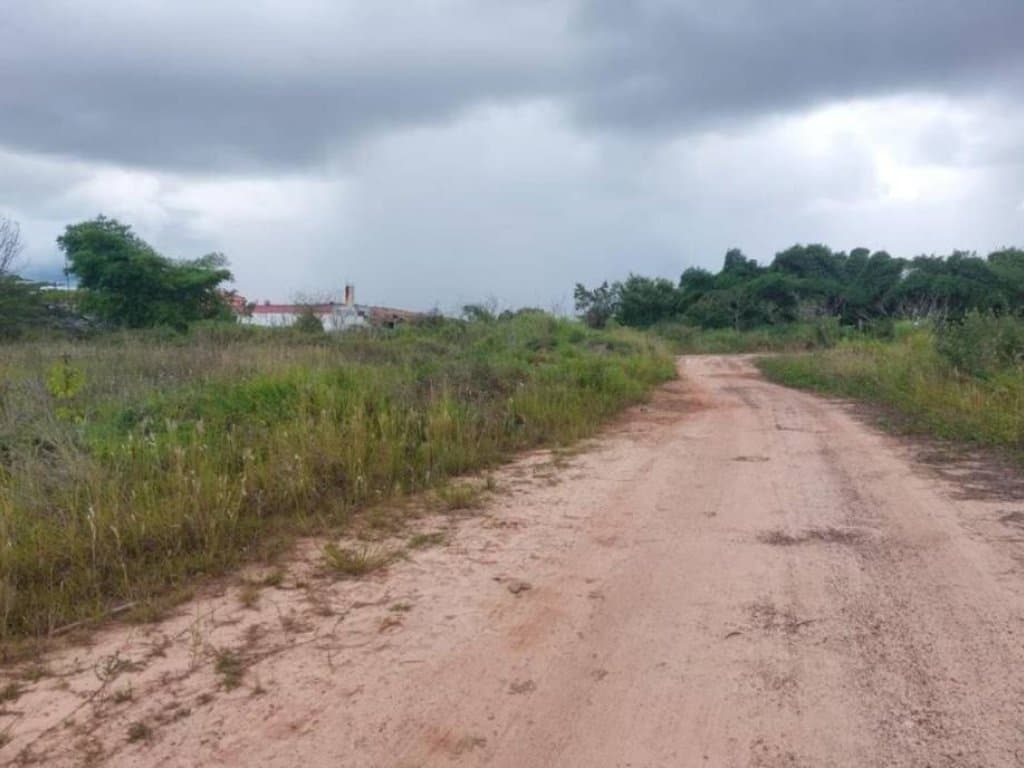 Foto 20 de 28: Terreno em leilão em Camaçari - BA — Lote, Padrão, 0 Vaga(S) de Garagem