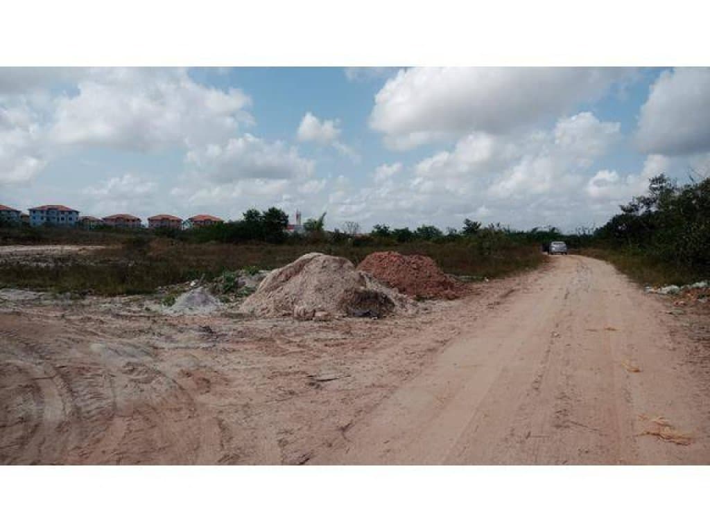Foto 23 de 28: Terreno em leilão em Camaçari - BA — Lote, Padrão, 0 Vaga(S) de Garagem