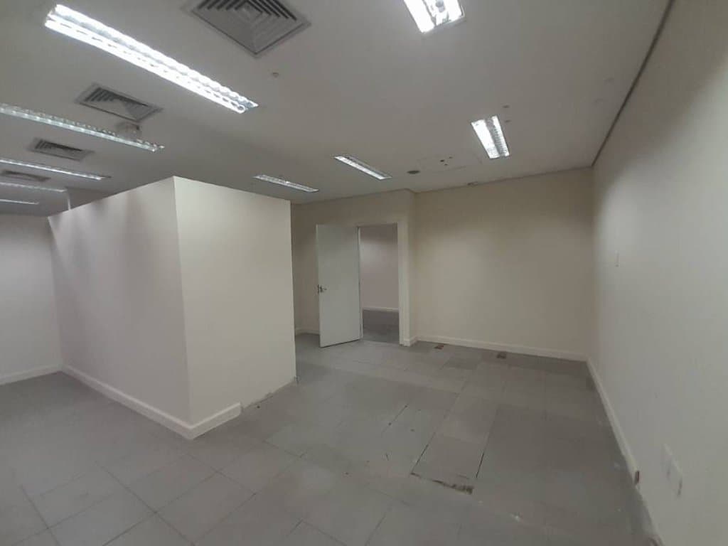 Foto 68 de 79: Comercial em leilão em São Paulo - SP, bairro Bela Vista — Ex-Agência, Padrão, 0 Vaga(S) de Garagem