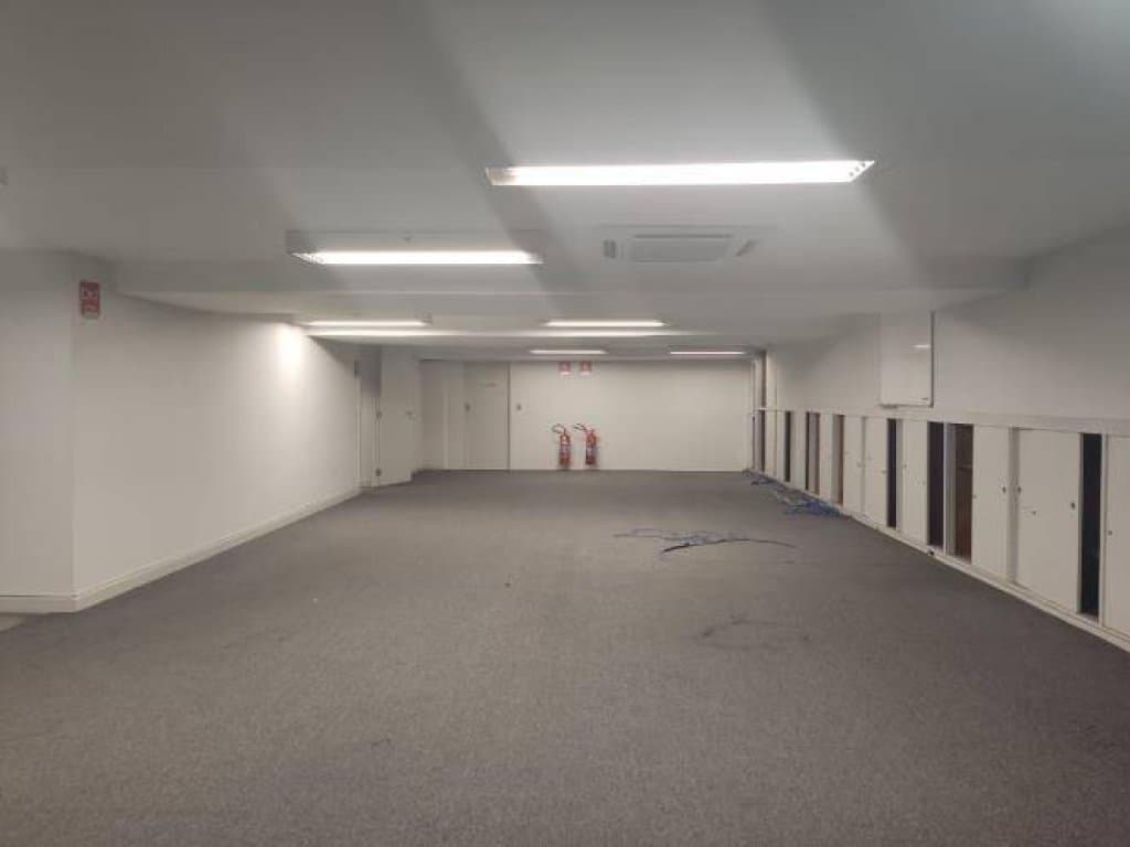 Foto 31 de 79: Comercial em leilão em São Paulo - SP, bairro Bela Vista — Ex-Agência, Padrão, 0 Vaga(S) de Garagem