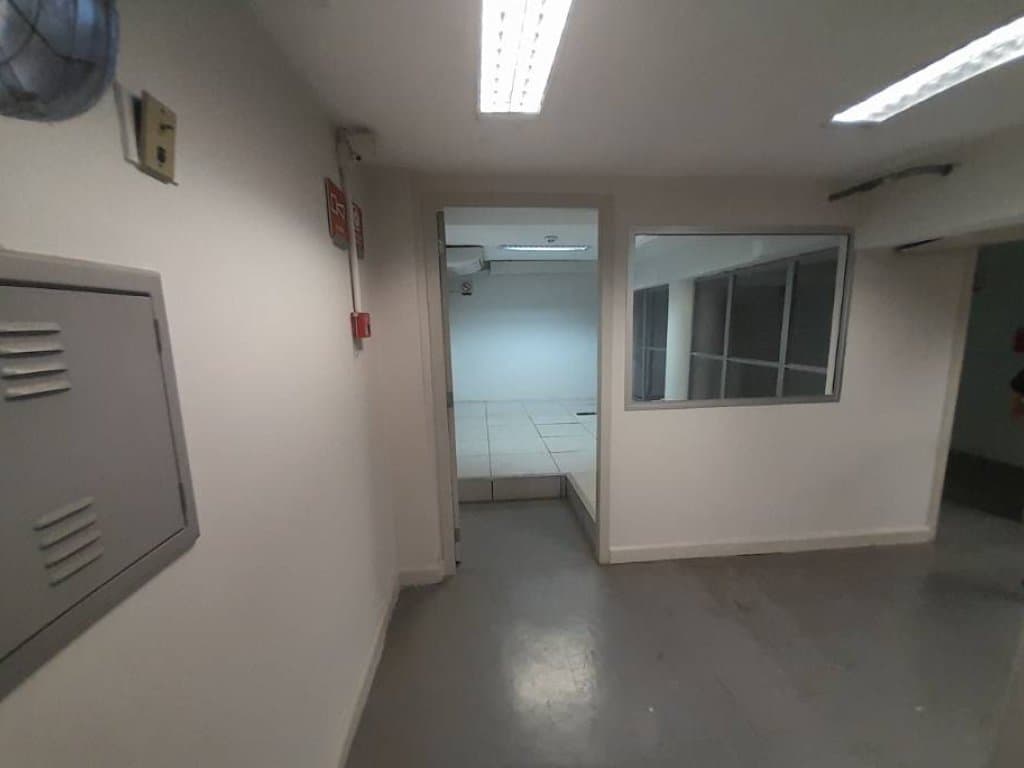 Foto 9 de 79: Comercial em leilão em São Paulo - SP, bairro Bela Vista — Ex-Agência, Padrão, 0 Vaga(S) de Garagem