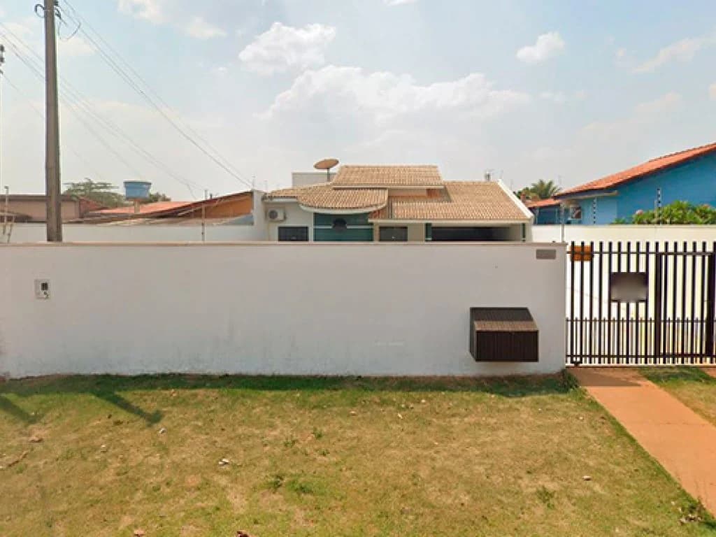 Foto 1 de 11: Casa em leilão em Vilhena - RO, bairro Parque São Paulo — Direitos sobre Casa 177 m² - Parque São Paulo - Vilhena - RO