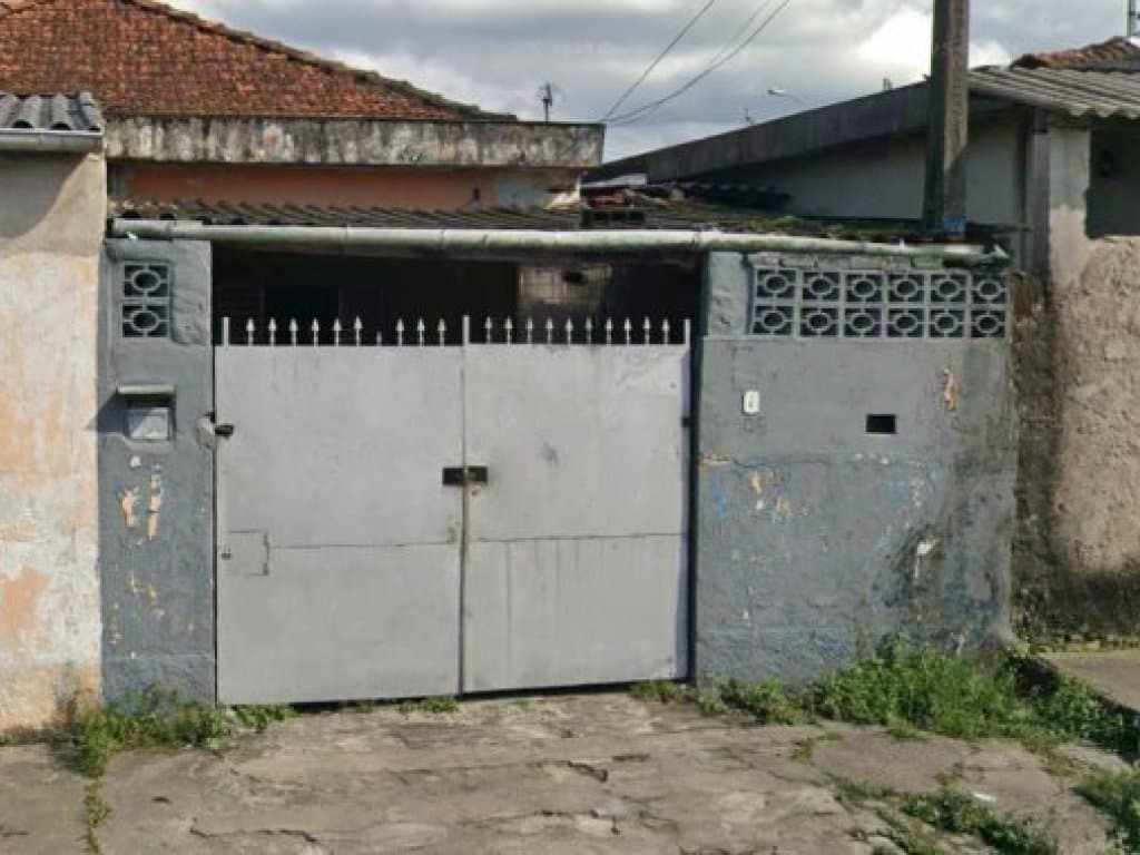 Foto 2 de 3: Casa em leilão em São Vicente - SP, bairro Joquei Clube — Casa 70 m² - Parque São Vicente - São Vicente - SP