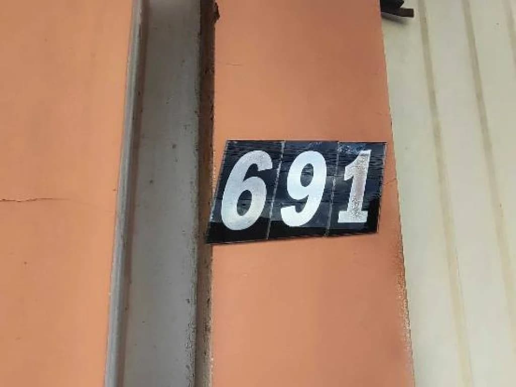 Foto 2 de 8: Casa em leilão em Ponta Porã - MS, bairro Centro — Casa 235 m² - Centro - Ponta Porã - MS