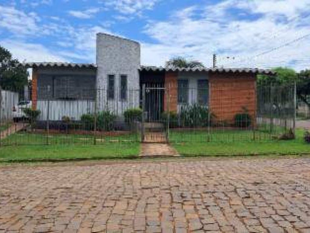 Foto 3 de 6: Casa em leilão em Carazinho - RS, bairro Braganholo — Casa 222 m² - Braganholo - Carazinho - RS