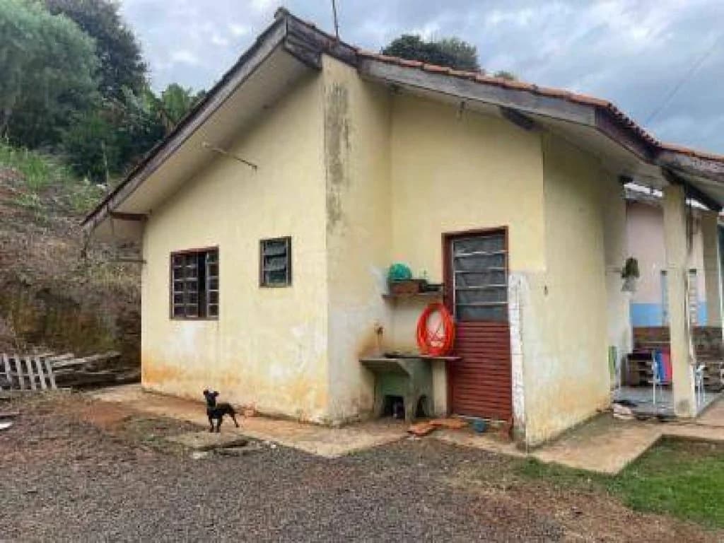 Foto 1 de 14: Casa em leilão em Rio Bonito Do Iguaçu - PR — Casa 32 m² - Cohapar - Rio Bonito do Iguaçu - PR