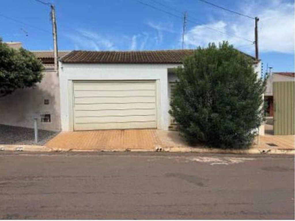 Foto 1 de 36: Casa em leilão em Bariri - SP — Casa, Padrão, 1 Vaga(S) de Garagem