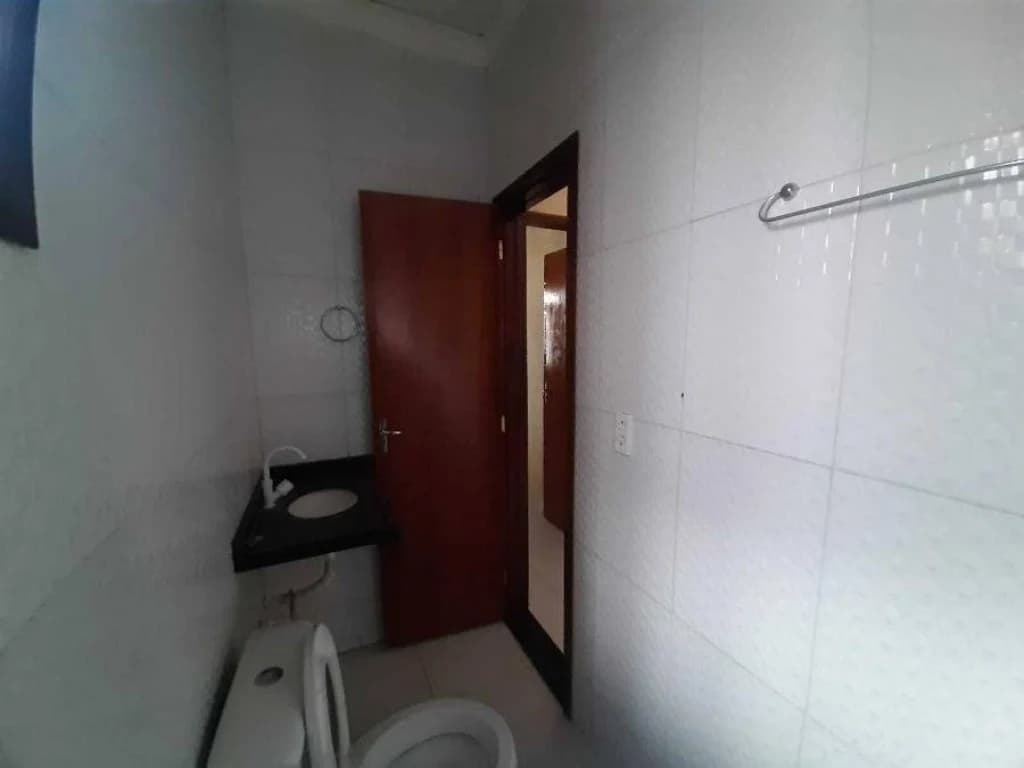 Foto 15 de 27: Casa em leilão em Juazeiro Do Norte - CE, bairro Aeroporto — Casa, Padrão, 0 Vaga(S) de Garagem