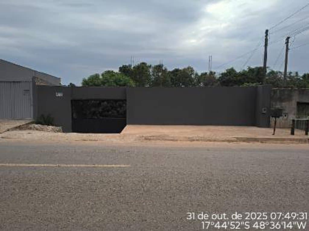 Foto 1 de 15: Casa em leilão em Caldas Novas - GO — Casa, Padrão, 0 Vaga(S) de Garagem