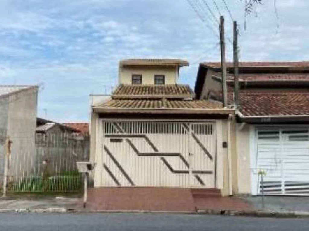 Foto 1 de 3: Casa em leilão em Taubaté - SP, bairro Parque Arco Iris — Casa, Padrão, 0 Vaga(S) de Garagem