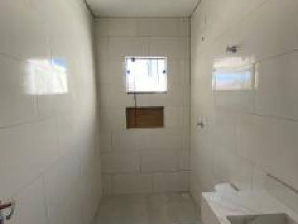 Foto 4 de 12: Casa em leilão em Rondonópolis - MT, bairro Jardim Atlântico — Casa, Padrão, 2 Vaga(S) de Garagem